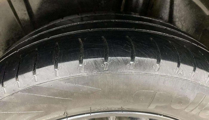 2019 Maruti XL6 ALPHA MT, Petrol, Manual, 91,326 km, Left Rear Tyre Tread