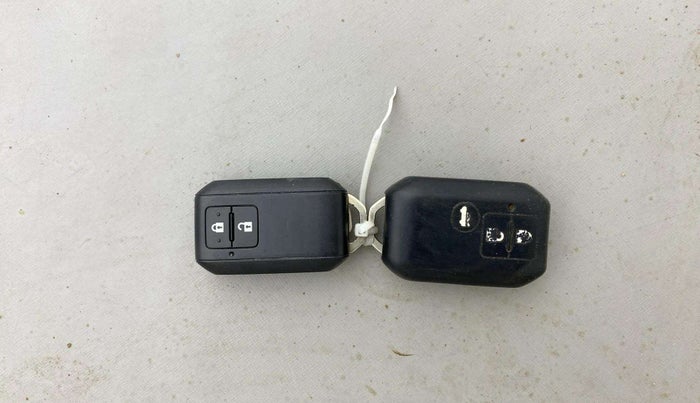 2019 Maruti XL6 ALPHA MT, Petrol, Manual, 91,326 km, Key Close Up
