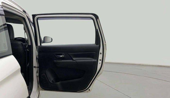 2019 Maruti XL6 ALPHA MT, Petrol, Manual, 91,326 km, RHS Rear Door