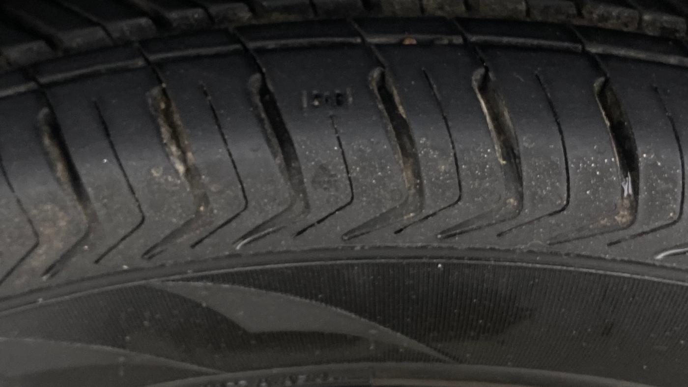 2019 Maruti S PRESSO VXI (O) AMT, Petrol, Automatic, 81,273 km, Left Front Tyre Tread