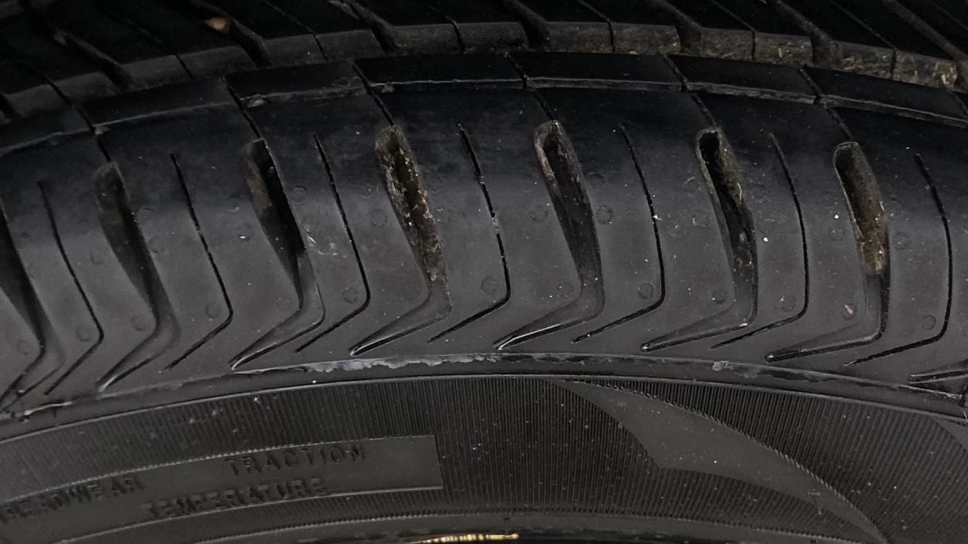 2019 Maruti S PRESSO VXI (O) AMT, Petrol, Automatic, 81,273 km, Left Rear Tyre Tread