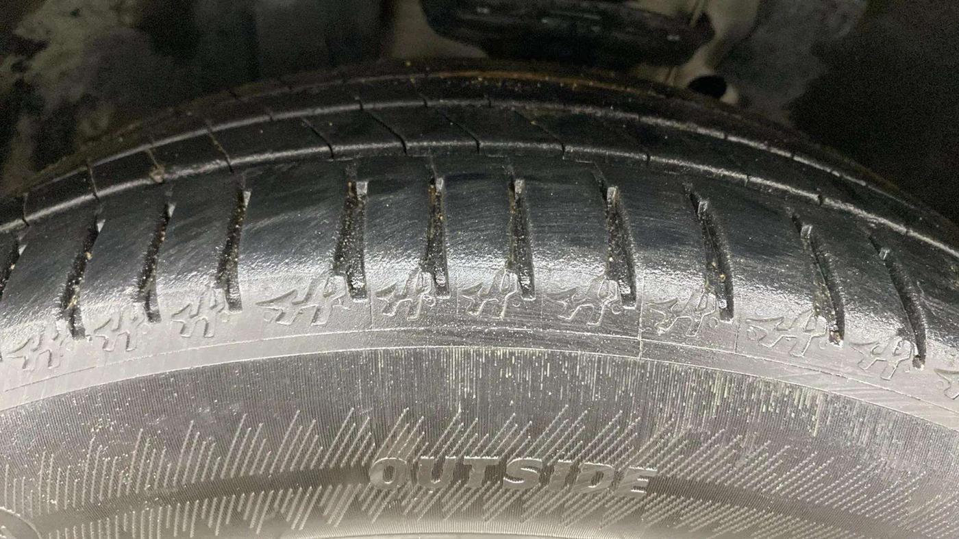 2018 Volkswagen TIGUAN HIGHLINE TDI AT, Diesel, Automatic, 67,928 km, Left Front Tyre Tread
