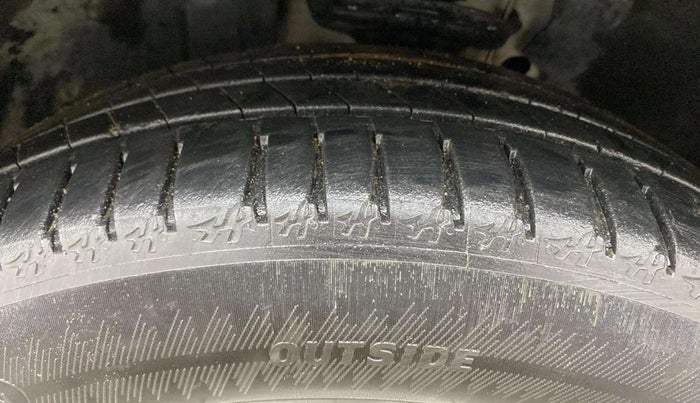 2018 Volkswagen TIGUAN HIGHLINE TDI AT, Diesel, Automatic, 67,928 km, Left Front Tyre Tread