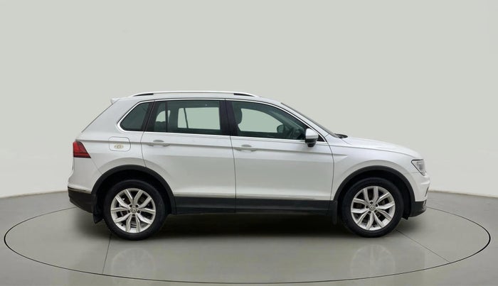 2018 Volkswagen TIGUAN HIGHLINE TDI AT, Diesel, Automatic, 67,928 km, Right Side View
