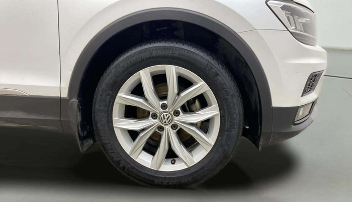 2018 Volkswagen TIGUAN HIGHLINE TDI AT, Diesel, Automatic, 67,928 km, Right Front Wheel