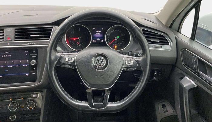 2018 Volkswagen TIGUAN HIGHLINE TDI AT, Diesel, Automatic, 67,928 km, Steering Wheel Close Up