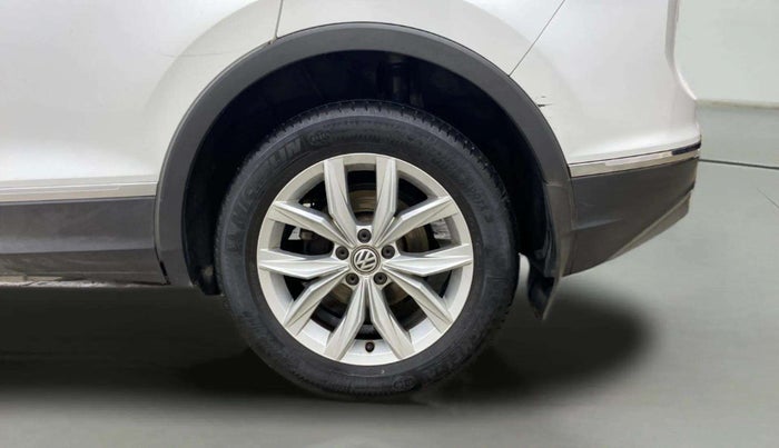 2018 Volkswagen TIGUAN HIGHLINE TDI AT, Diesel, Automatic, 67,928 km, Left Rear Wheel