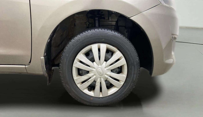 2015 Datsun Go T, Petrol, Manual, 82,790 km, Right Front Wheel