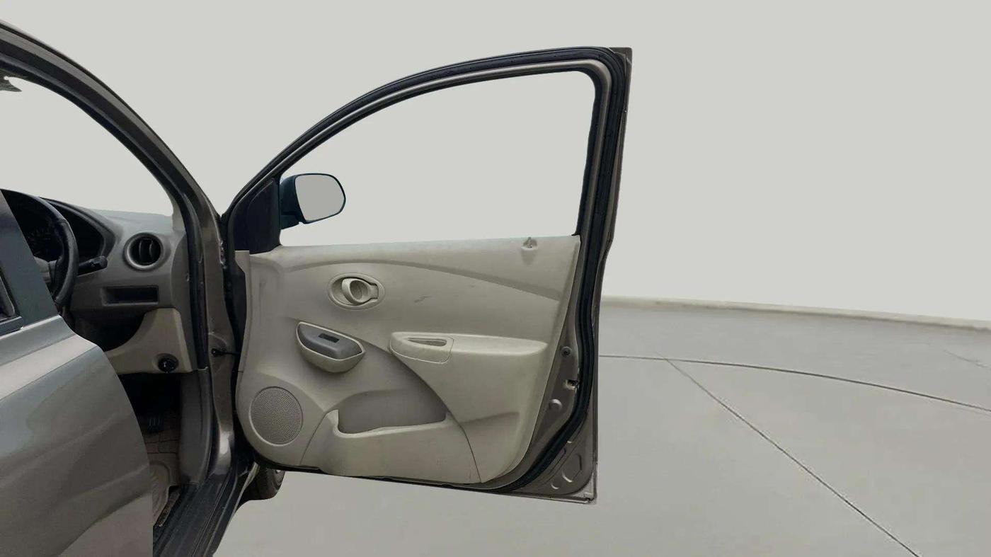 2015 Datsun Go T, Petrol, Manual, 82,790 km, RHS Front Door