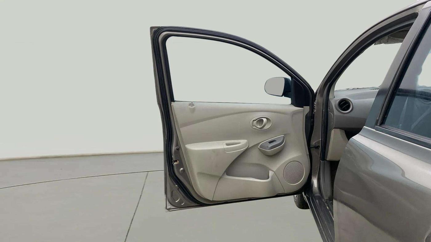2015 Datsun Go T, Petrol, Manual, 82,790 km, LHS Front Door