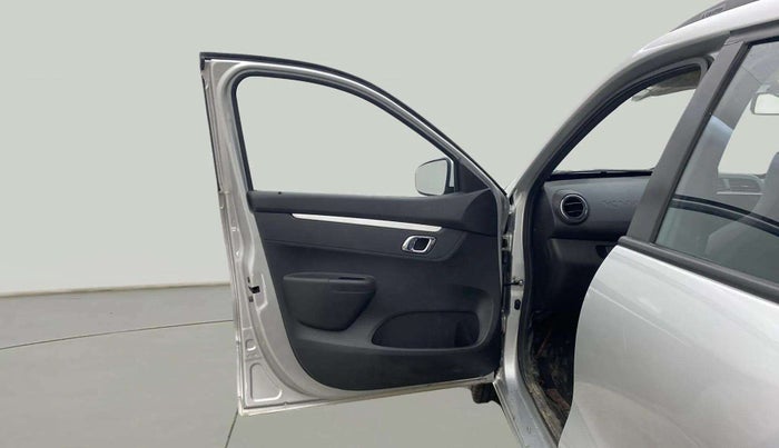 2023 Renault Kwid CLIMBER AMT 1.0, Petrol, Automatic, 15,334 km, LHS Front Door