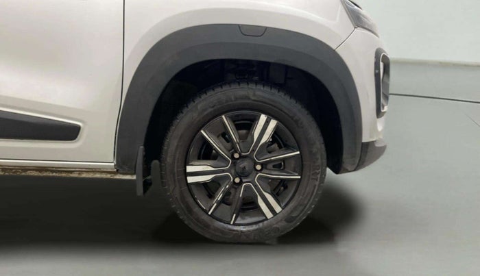 2023 Renault Kwid CLIMBER AMT 1.0, Petrol, Automatic, 15,334 km, Right Front Wheel