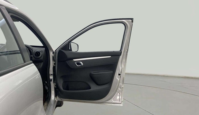 2023 Renault Kwid CLIMBER AMT 1.0, Petrol, Automatic, 15,334 km, RHS Front Door