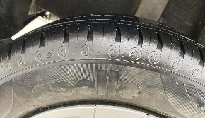 2020 Datsun Redi Go T, Petrol, Manual, 19,095 km, Right Rear Tyre Tread