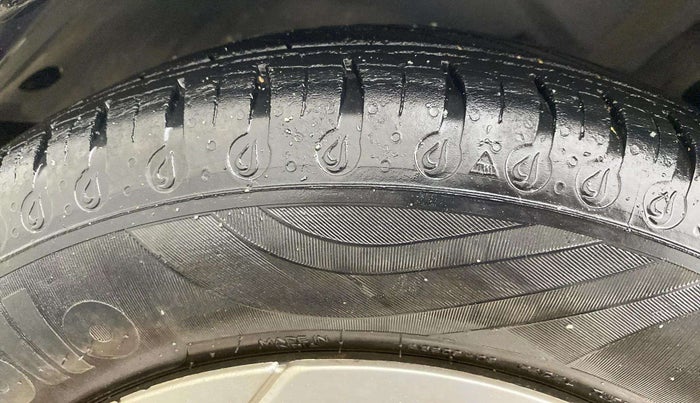 2020 Datsun Redi Go T, Petrol, Manual, 19,095 km, Left Front Tyre Tread
