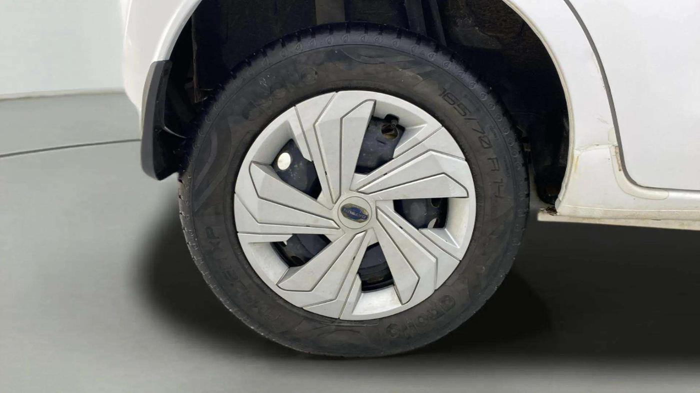 2020 Datsun Redi Go T, Petrol, Manual, 19,145 km, Right Rear Wheel