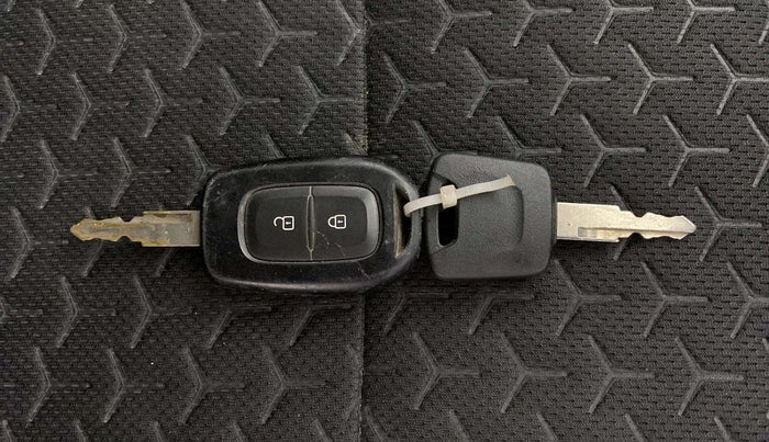 2020 Datsun Redi Go T, Petrol, Manual, 19,095 km, Key Close Up