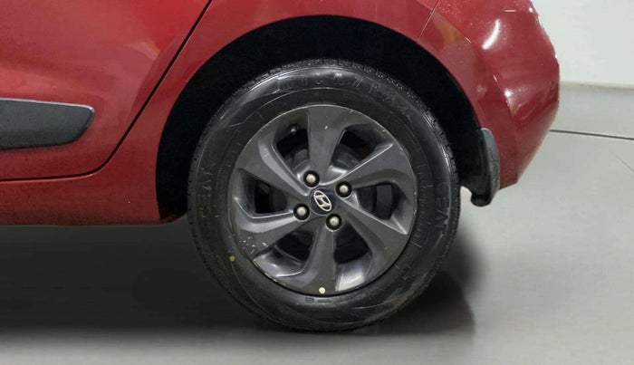 2018 Hyundai Grand i10 SPORTZ 1.2 KAPPA VTVT DUAL TONE, Petrol, Manual, 46,099 km, Left Rear Wheel