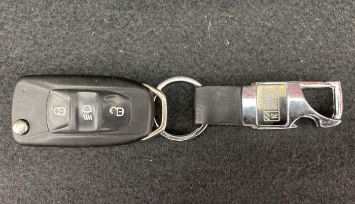 2018 Tata Tiago XZ 1.2 REVOTRON, Petrol, Manual, 33,420 km, Key Close Up