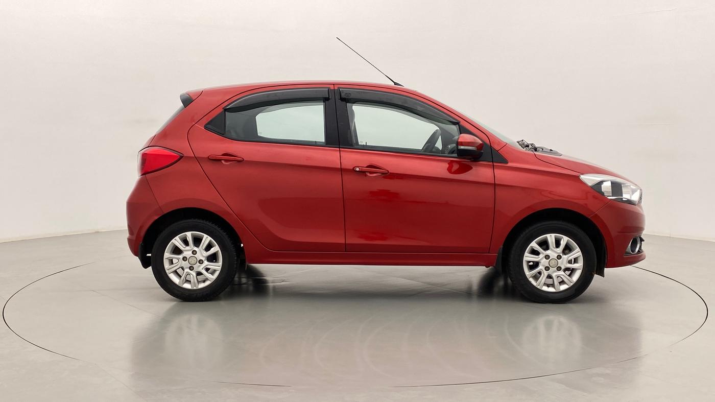 2018 Tata Tiago XZ 1.2 REVOTRON, Petrol, Manual, 33,420 km, Right Side View