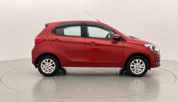 2018 Tata Tiago XZ 1.2 REVOTRON, Petrol, Manual, 33,420 km, Right Side View