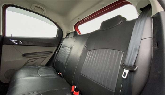 2018 Tata Tiago XZ 1.2 REVOTRON, Petrol, Manual, 33,420 km, Right Side Rear Door Cabin