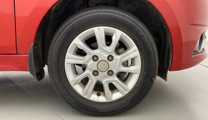 2018 Tata Tiago XZ 1.2 REVOTRON, Petrol, Manual, 33,420 km, Right Front Wheel