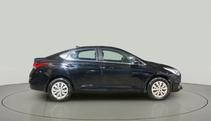 2018 Hyundai Verna 1.4 EX PETROL, Petrol, Manual, 39,193 km, Right Side View