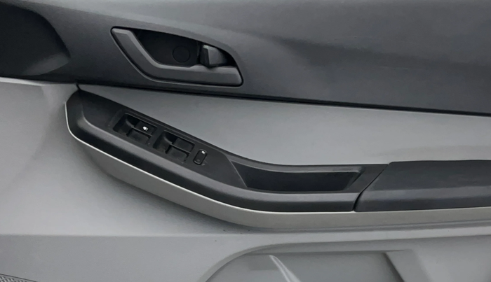 2023 Tata Tiago XT (O) PETROL, Petrol, Manual, 15,127 km, Driver Side Door Panels Control