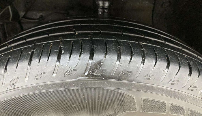 2023 Maruti BREZZA LXI, Petrol, Manual, 27,136 km, Left Front Tyre Tread