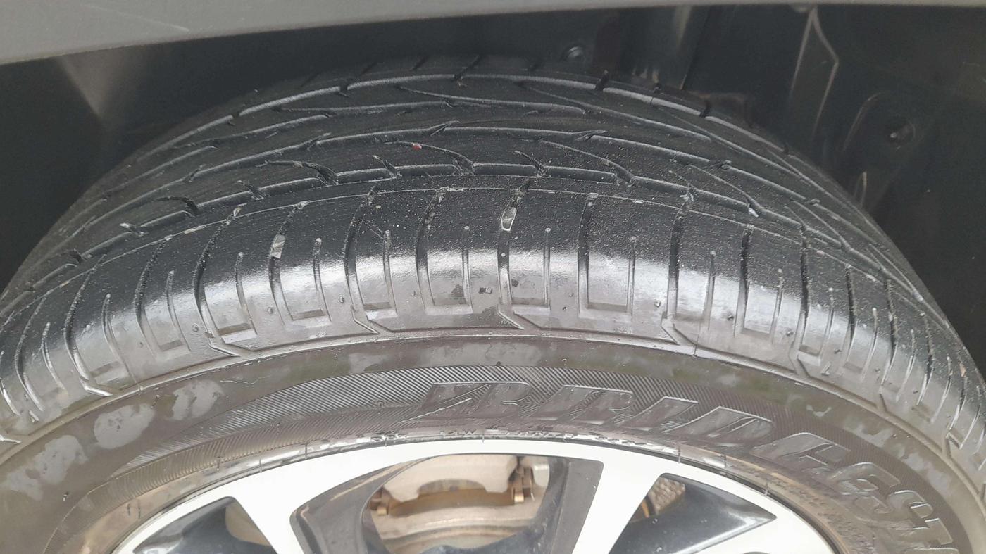 2022 Toyota URBAN CRUISER HYRYDER V AT NEO DRIVE, Petrol, Automatic, 88,472 km, Right Rear Tyre Tread