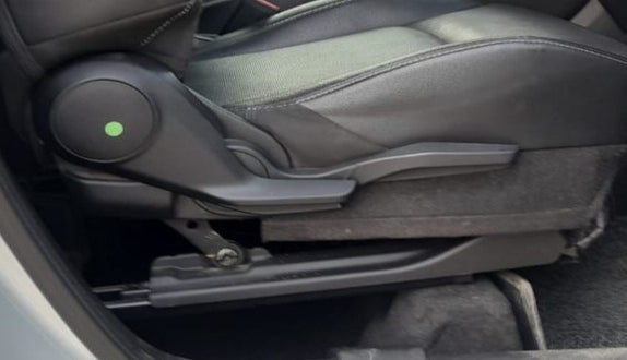 2022 Toyota URBAN CRUISER HYRYDER V AT NEO DRIVE, Petrol, Automatic, 88,387 km, Driver Side Adjustment Panel