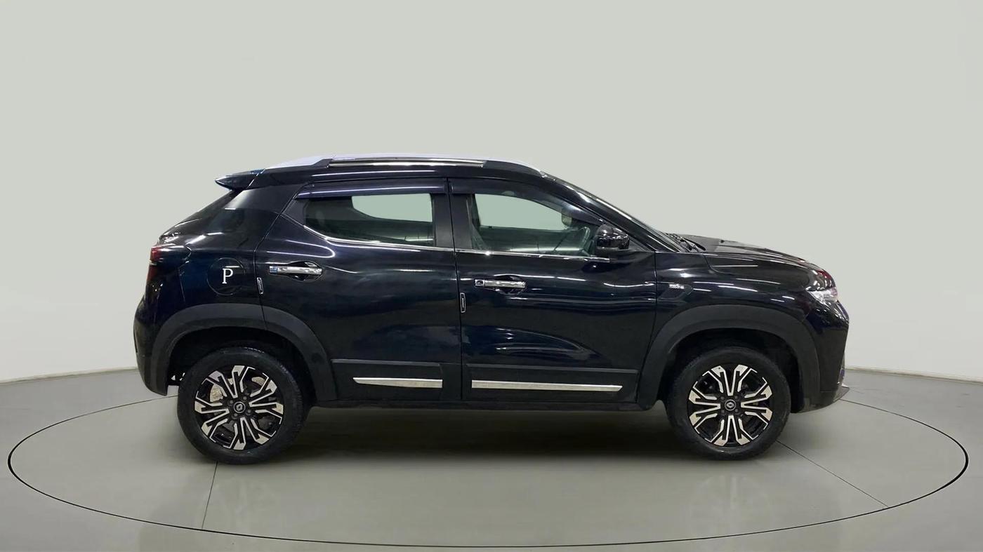2023 Renault Kiger RXZ MT, Petrol, Manual, 30,809 km, Right Side View