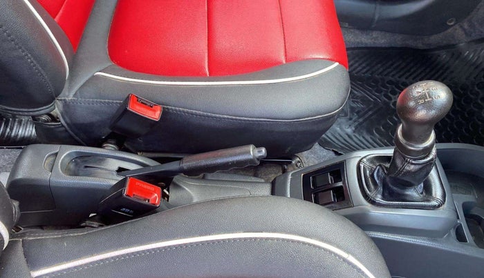 2017 Maruti Alto 800 VXI, Petrol, Manual, 40,842 km, Gear Lever