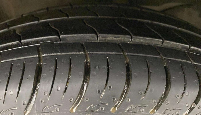 2019 Honda Amaze 1.2L I-VTEC V CVT, Petrol, Automatic, 30,935 km, Right Front Tyre Tread