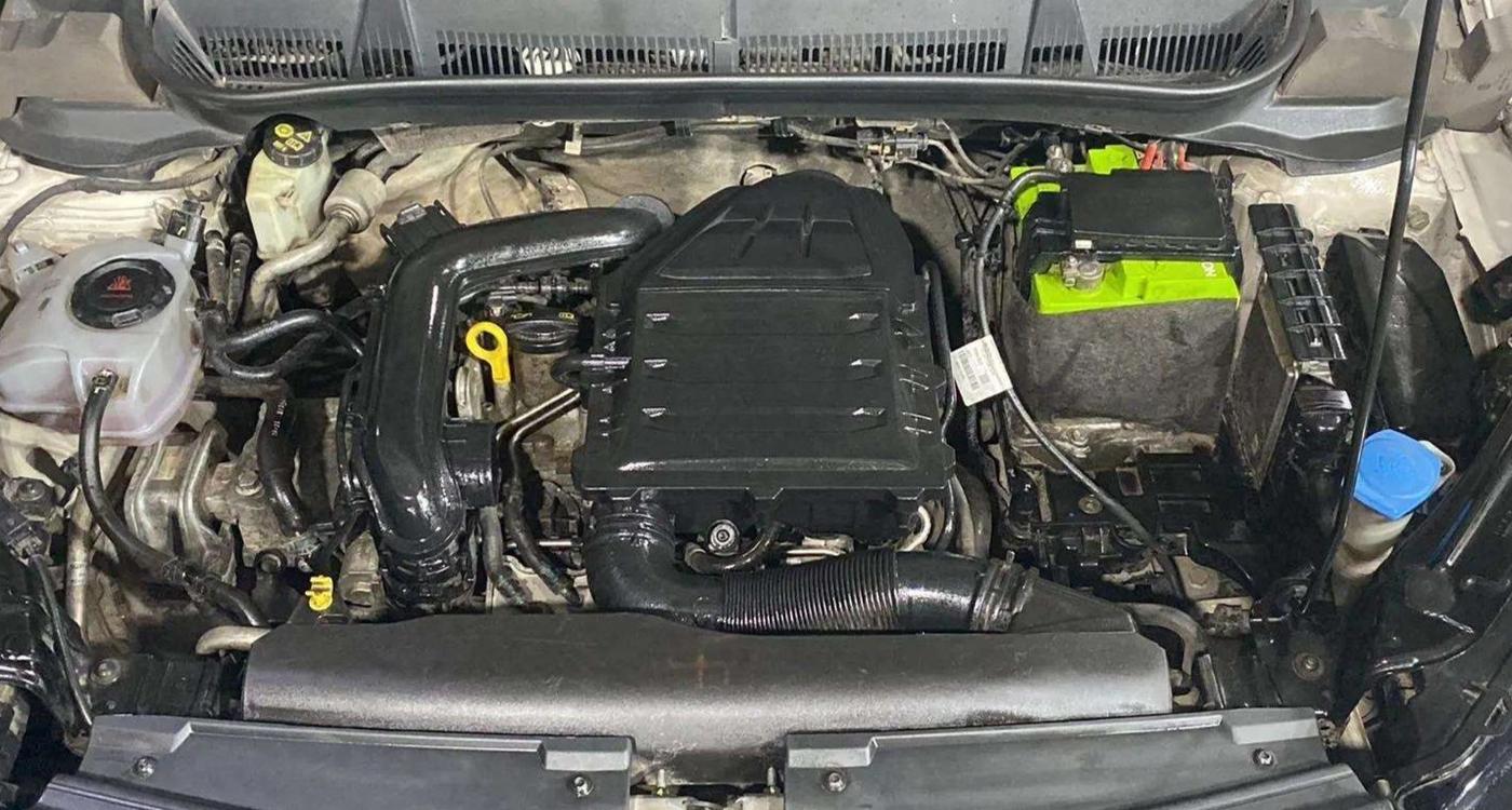 2021 Skoda KUSHAQ STYLE 1.0L TSI AT, Petrol, Automatic, 73,745 km, Open Bonet