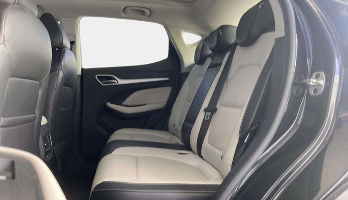 2022 MG ASTOR SHARP EX 1.5 MT, Petrol, Manual, 39,434 km, Right Side Rear Door Cabin
