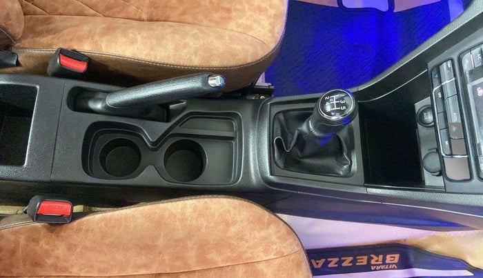 2020 Maruti Vitara Brezza ZXI, Petrol, Manual, 26,001 km, Gear Lever