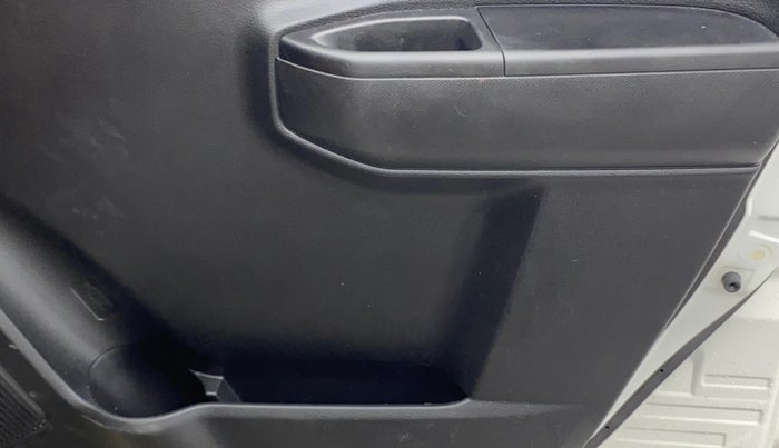 2022 Maruti S PRESSO VXI, Petrol, Manual, 11,501 km, Driver Side Door Panels Control