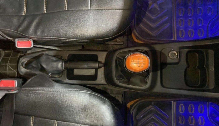 2020 Renault Kwid RXT 1.0, Petrol, Manual, 28,568 km, Gear Lever