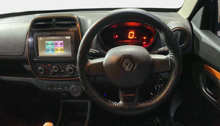 2020 Renault Kwid RXT 1.0, Petrol, Manual, 28,568 km, Steering Wheel Close Up
