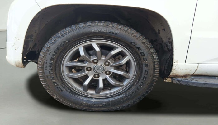2018 Mahindra TUV300 T10, Diesel, Manual, 97,829 km, Left Front Wheel