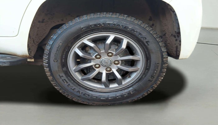 2018 Mahindra TUV300 T10, Diesel, Manual, 97,829 km, Left Rear Wheel