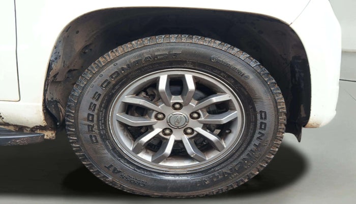2018 Mahindra TUV300 T10, Diesel, Manual, 97,829 km, Right Front Wheel
