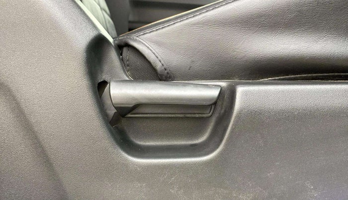 2023 Maruti JIMNY ALPHA ALL GRIP PRO AT, Petrol, Automatic, 18,795 km, Driver Side Adjustment Panel