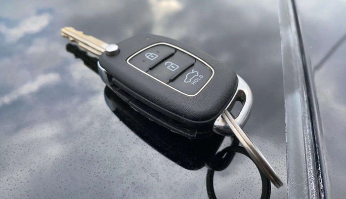 2023 Hyundai EXTER SX 1.2 MT, Petrol, Manual, 22,924 km, Key Close Up