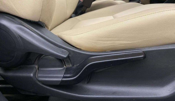 2019 Honda Amaze 1.2L I-VTEC S, CNG, Manual, 77,907 km, Driver Side Adjustment Panel