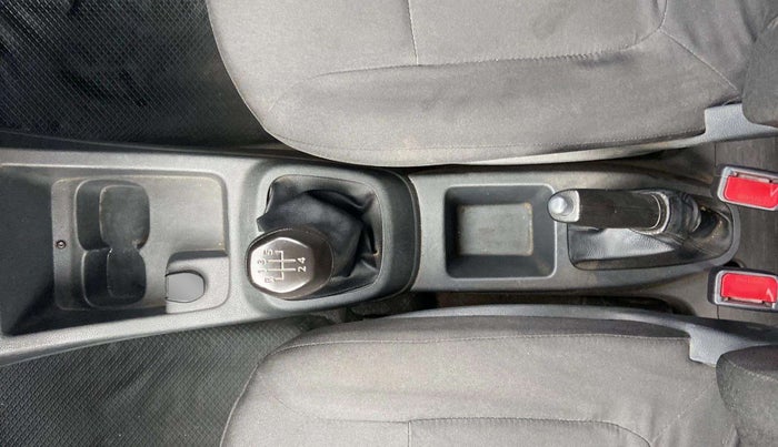 2016 Renault Kwid RXT 0.8, Petrol, Manual, 62,059 km, Gear Lever