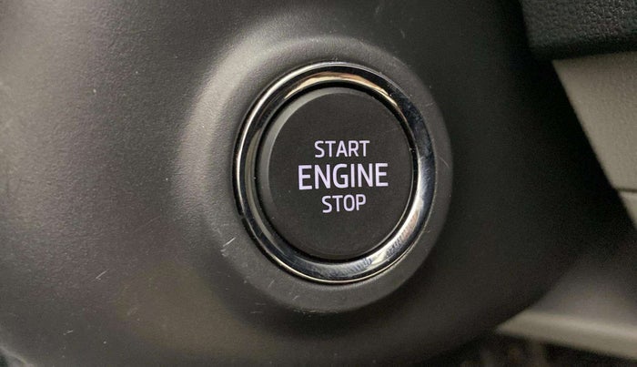 2022 Skoda KUSHAQ STYLE 1.5L TSI MT, Petrol, Manual, 25,647 km, Keyless Start/ Stop Button