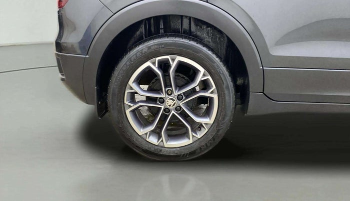 2022 Skoda KUSHAQ STYLE 1.5L TSI MT, Petrol, Manual, 25,647 km, Right Rear Wheel
